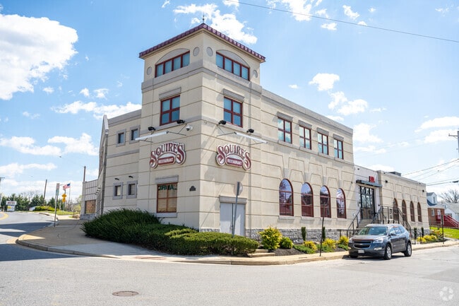Squires Italian Restaurant in St. Helena makes great food.
