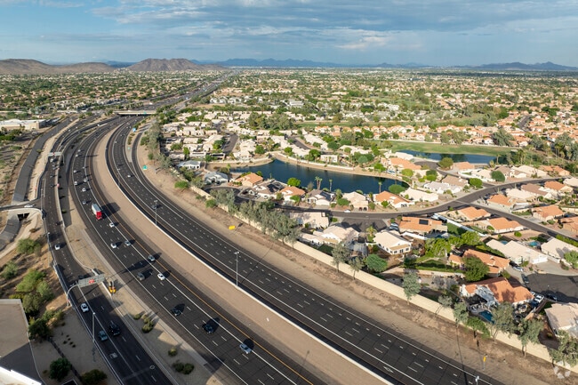 The 101 freeway offers Arrowhead residents quick access to the rest of the Phoenix area.