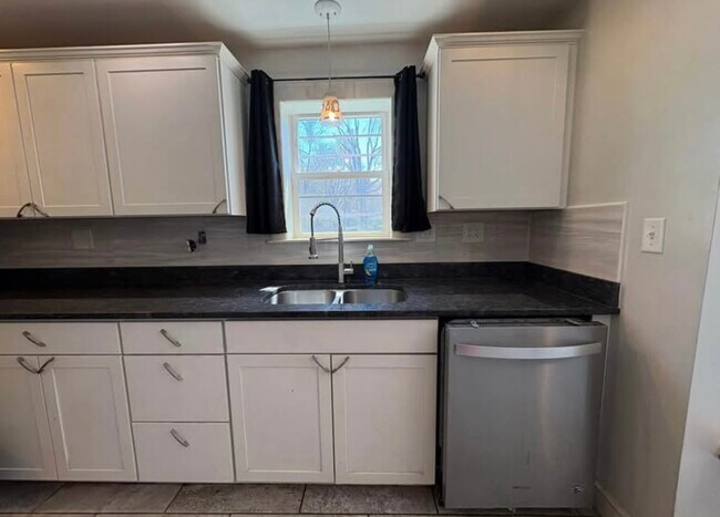 122 Linden St, West Pittston, PA 18643 - photo 5