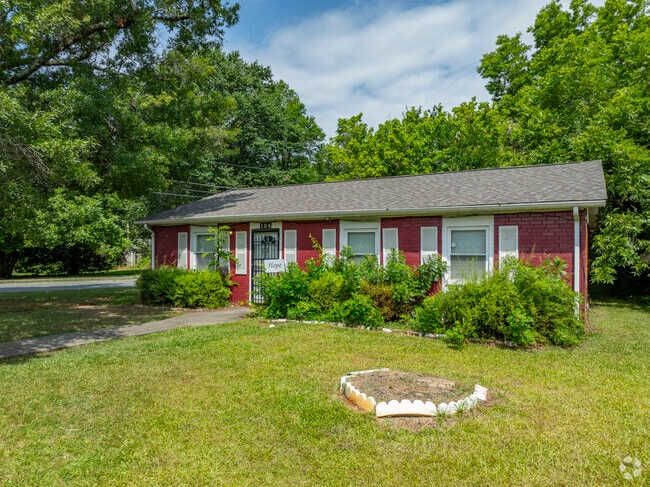 Brick ranch style homes are another common home architectural style of Ponderosa-Wingate.