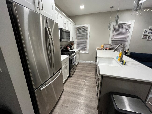 14 Trenton St unit 3, Providence, RI 02906 - photo 6