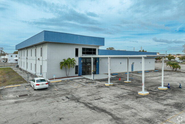 Peaceforce Christian Academy is located at 501 Wilmer Ave, Orlando, FL.