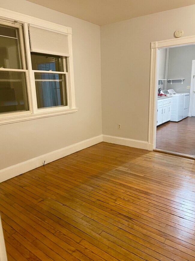 11 Sherman St unit 1L, Newport, RI 02840 - photo 4