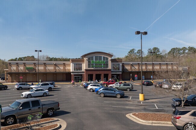 Publix is the main grocery store for the citizens of Rainbow City, Alabama.