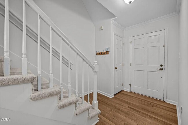 1033 Oak Lake Ct unit Downstairs Bedroom, Raleigh, NC 27606 - photo 6