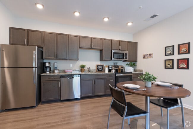 Auden Upstate, Spartanburg, SC 29303 - photo 2