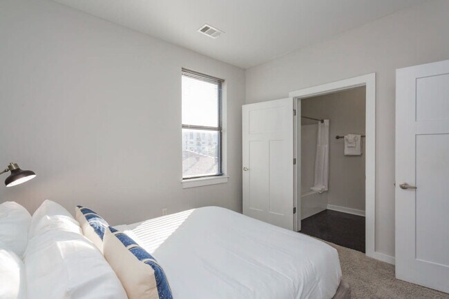 1016 18th Ave S unit ID1014436P, Nashville, TN 37212 - photo 5
