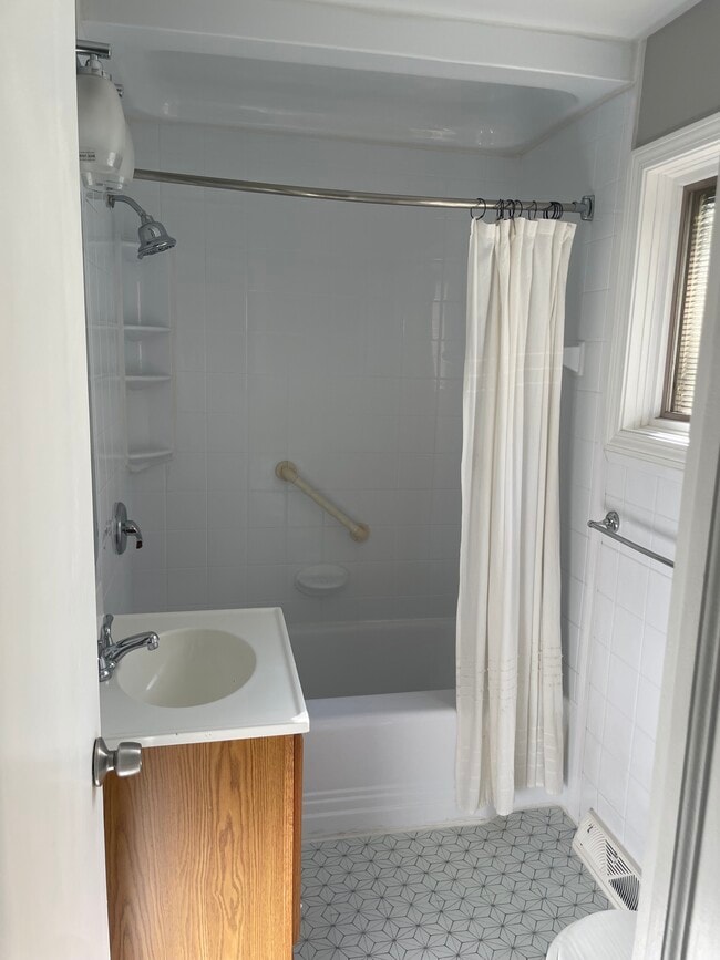 2850 Northglen Dr, Westlake, OH 44145 - photo 7