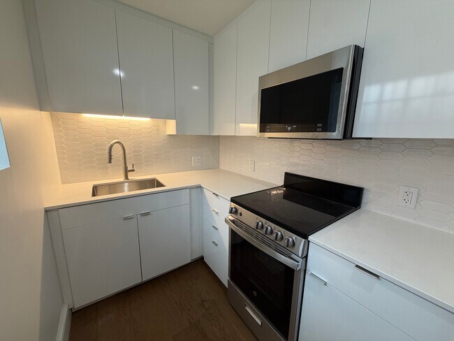 1642 Massachusetts Ave unit 2, Cambridge, MA 02138 - photo 7