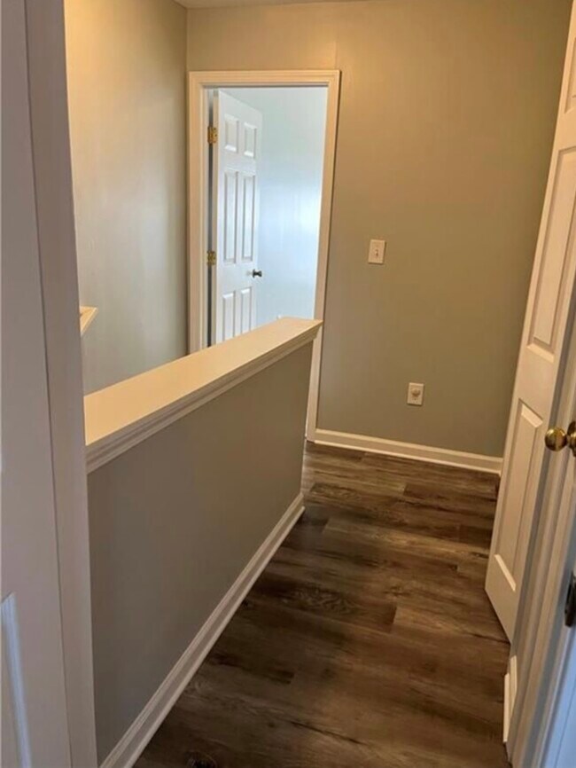 3383 Hidden Cove Cir, Norcross, GA 30092 - photo 2