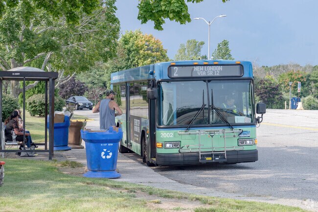 Several busses serve the Long Hill neighborhood of Groton and many stop near Route 1.