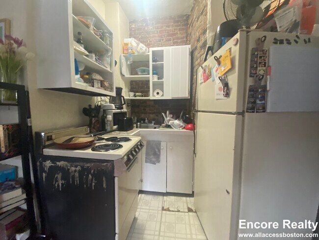42 Anderson St unit 3-2, Boston, MA 02114 - photo 3