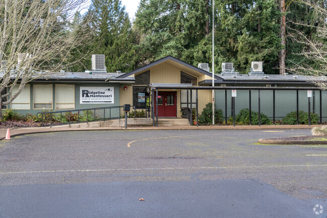 Ridgeline Montessori is a public school in Eugene serving grades K-8.