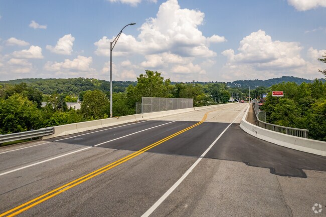Drive down Steubenville Pike and across the Thornburg Bridge to Fairywood.