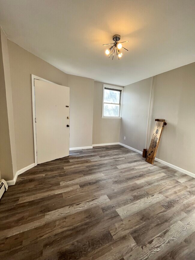 90 E 25th St unit 7, Bayonne, NJ 07002 - photo 4