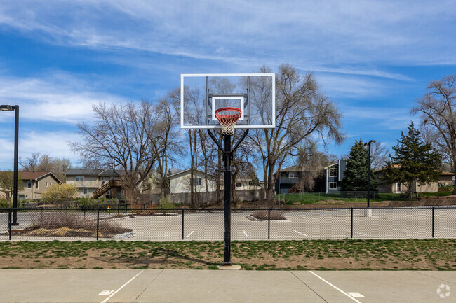Bennington Elementary School has basketball courts for all students to enjoy.