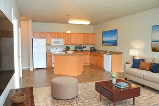 906 Park Ave W, Watford City, ND 58854