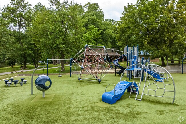 South Lake Park has a fun playground for the kids to run around in.