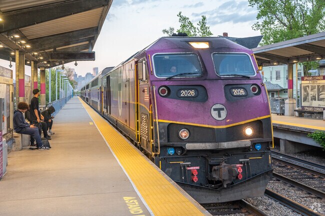 The train from Sav-Mor to downtown Boston offers a quick and convenient commute.