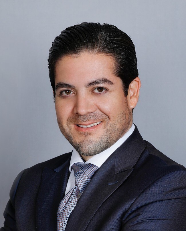 Agent Photo