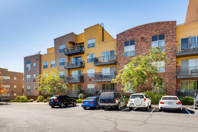 9021 E Dry Creek Rd unit ID1058807P, Centennial, CO 80112 - photo 2