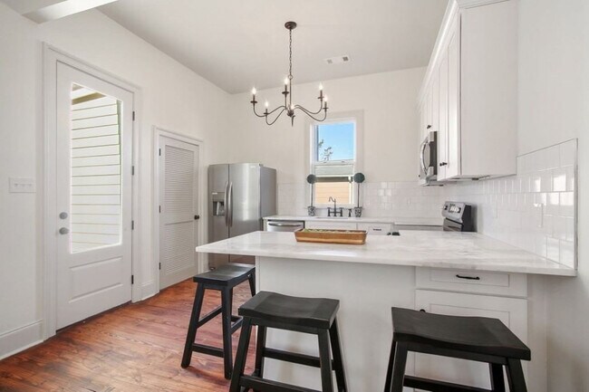 2209 Louisiana Ave unit ID1225795P, New Orleans, LA 70115 - photo 5