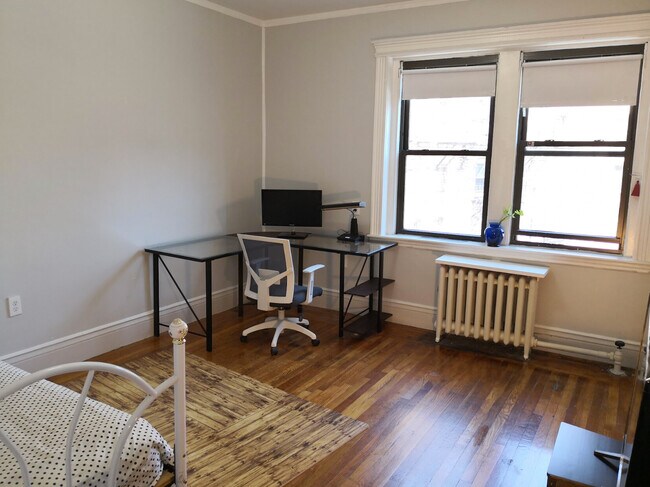 56 Charlesgate E unit 141, Boston, MA 02215 - photo 4