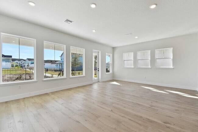 1550 Merrythought Ln unit 36465699, Sarasota, FL 34240 - photo 6