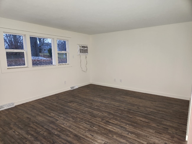 4707 Kent Rd unit 1, Kent, OH 44240 - photo 4