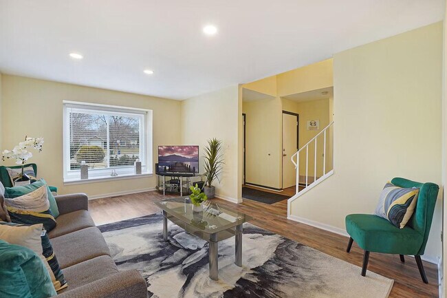 303 Danbury Dr unit ID1285015P, Naperville, IL 60565 - photo 6