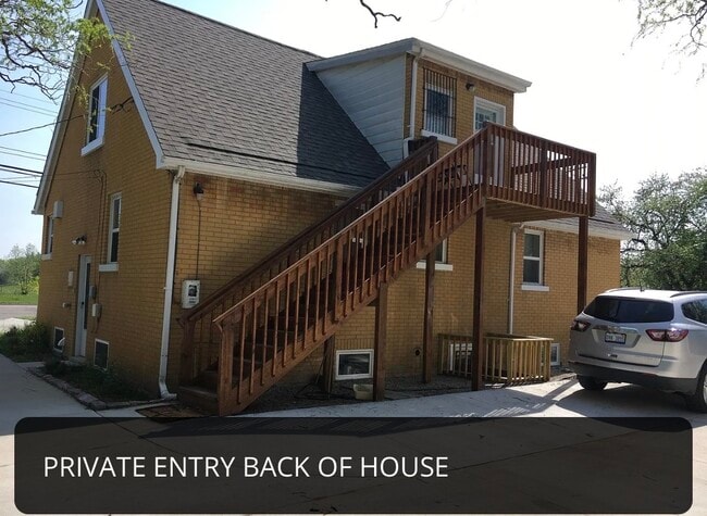 2475 E Maple Rd unit Furnished Penthouse, Troy, MI 48083 - photo 6