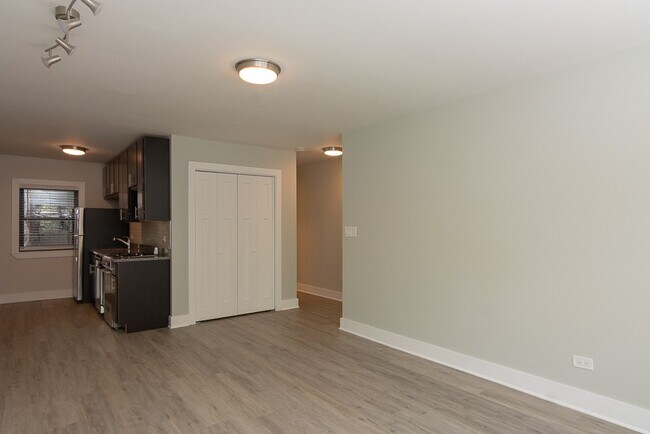 1437 N Dearborn St unit J09P, Chicago, IL 60610 - photo 6