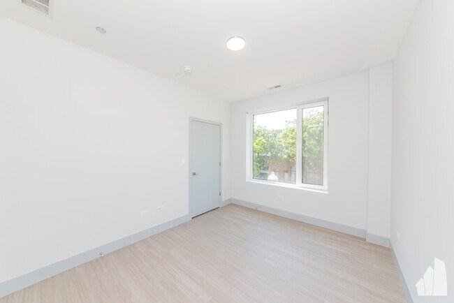 6400 N Wayne Ave unit 401, Chicago, IL 60626 - photo 7