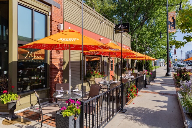 Mike's Italian Kitchen in downtown Nashua serves up great Italian food.