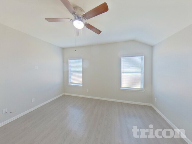 110 Columbia St, Farmersville, TX 75442 - photo 6