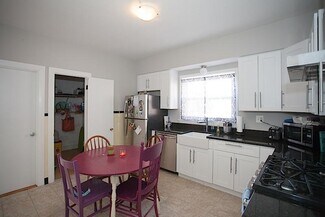 22 Murdock St, Somerville, MA 02145