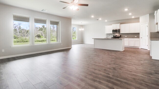 4673 W Ridge Rd, Lake Charles, LA 70607 - photo 2