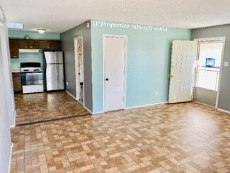 13 Oriente Ave NE, Albuquerque, NM 87123