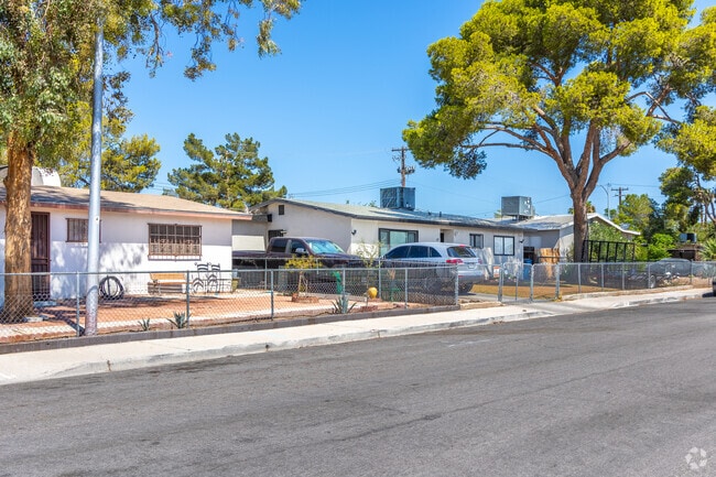 Single family homes fill most streets in Downtown East.