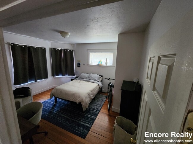 51 Gardner St unit 51 Gardner Street, Allston, MA 02134 - photo 3