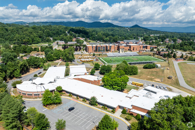 An aerial view of the campus of Cave Spring Elementary School.