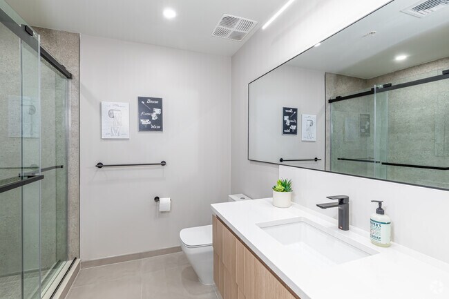 Studio - 501SF - Bathroom