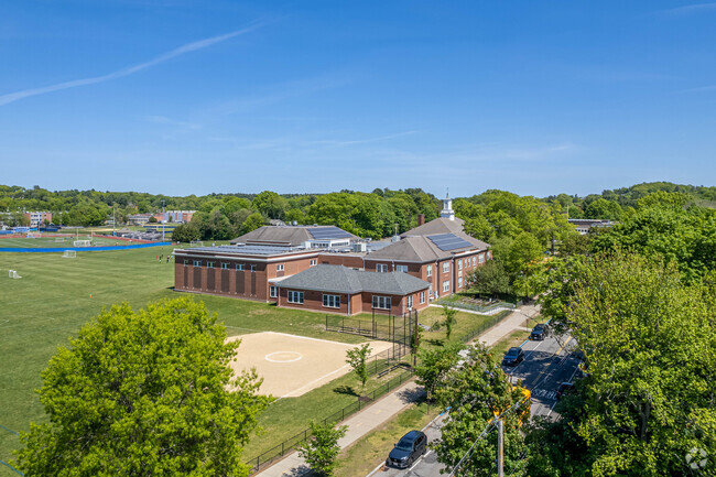 Oak Hill Middle School offers top of the line amenities to its students.
