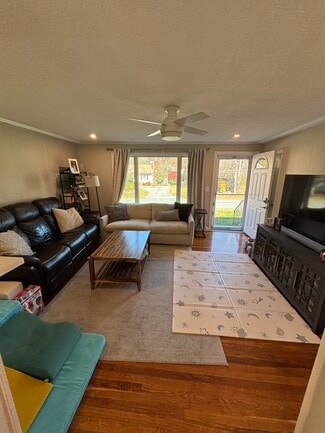 5 Meadow Ln Unit 5 Meadow, Salem, NH 03079