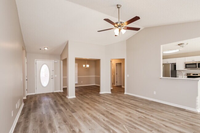 259 Natchez Cir, Winder, GA 30680 - photo 4