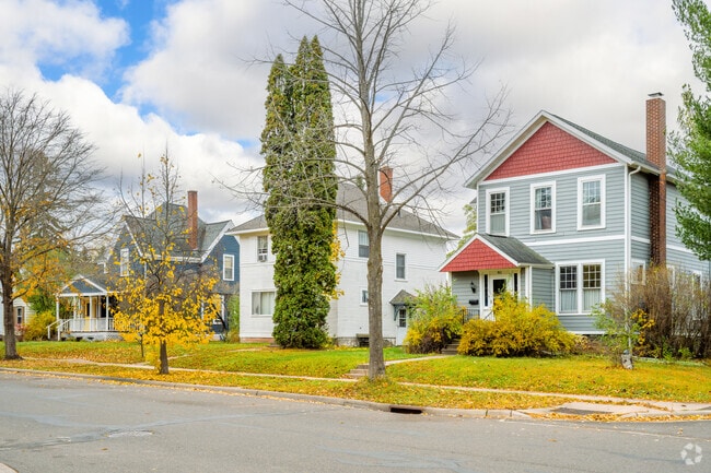 Ashland features quiet residential streets with spacious homes, creating an inviting environment for families.