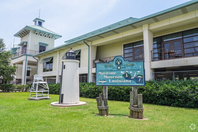 Visitors to the Maritime Museum in Madisonville can explore everything from river navigation to lighthouse history in an engaging, family-friendly setting.