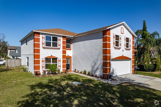 Live near and get to know your neighbors in Langdale Estates in Rosemont, Florida.