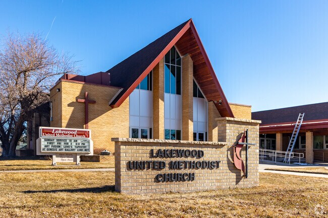 Eiber is home to several churches including the Lakewood United Methodist Church.