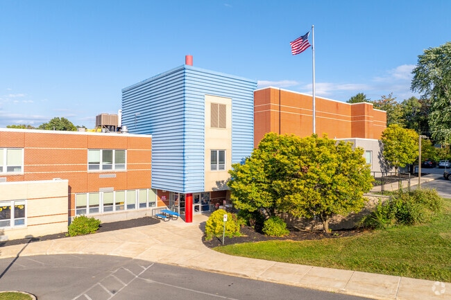 Easterly Parkway Elementary School teaches students grades K-5.